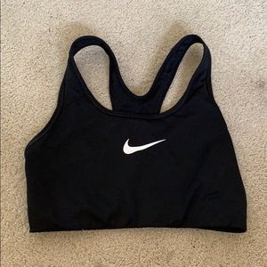 Black nike sports bra